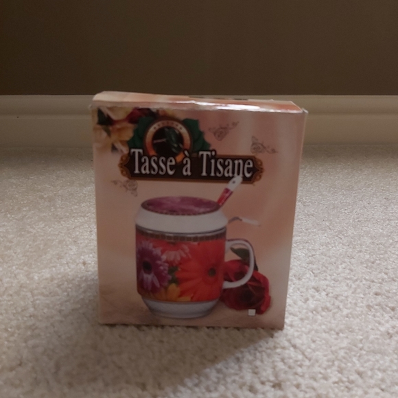 Brand new porcelain tea mug set - Picture 1 of 2